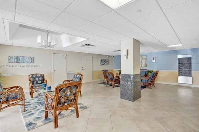 Building Photo - 1500 S Ocean Blvd