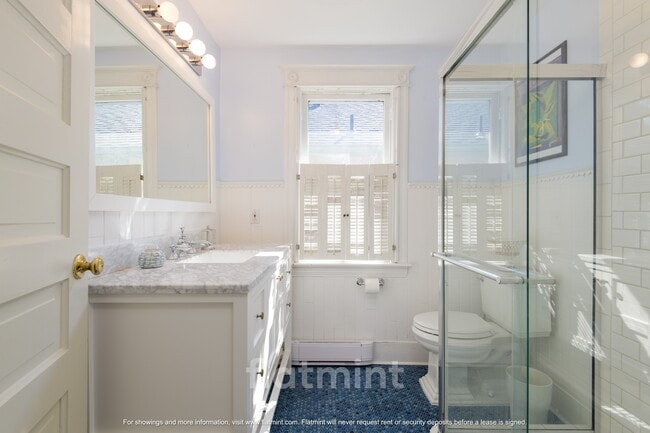 Building Photo - 750 N 75th St