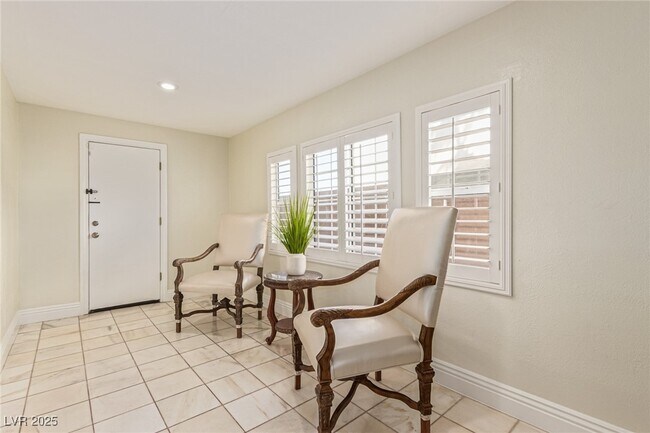 Building Photo - 9523 Coral Bell Ct