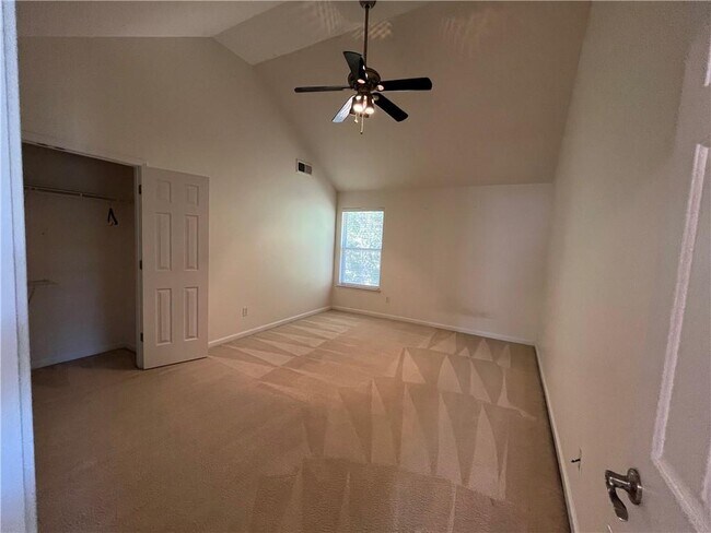 Building Photo - 1265 Wondering Way