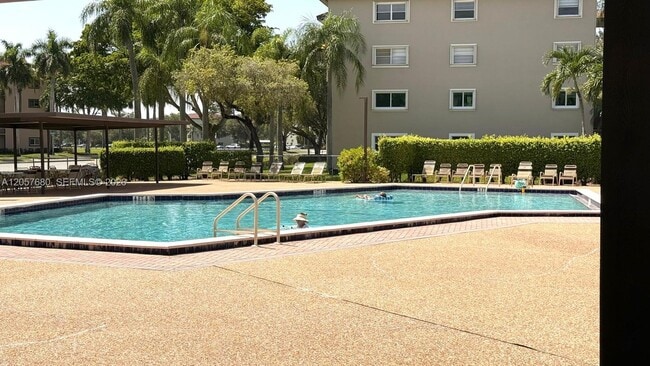 Building Photo - 1101 SW 128th Terrace