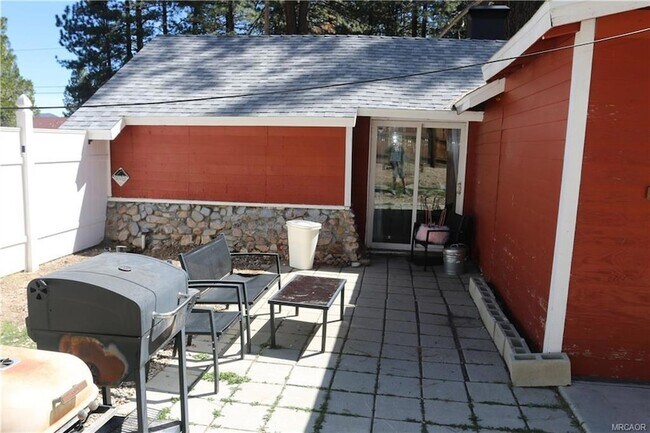 Building Photo - 854 Cienega Rd