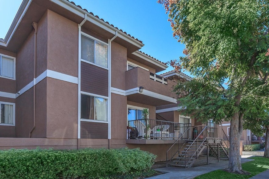 Building Photo - Casa Pacifica Apartment Homes