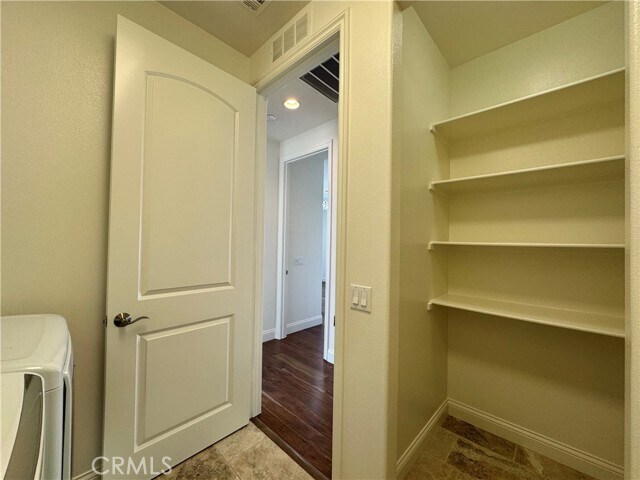 Building Photo - 135 Willowbend