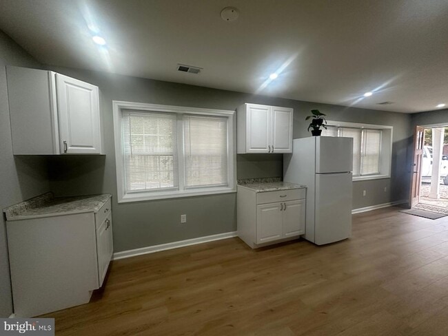 Building Photo - 7912 Bellefonte Ln