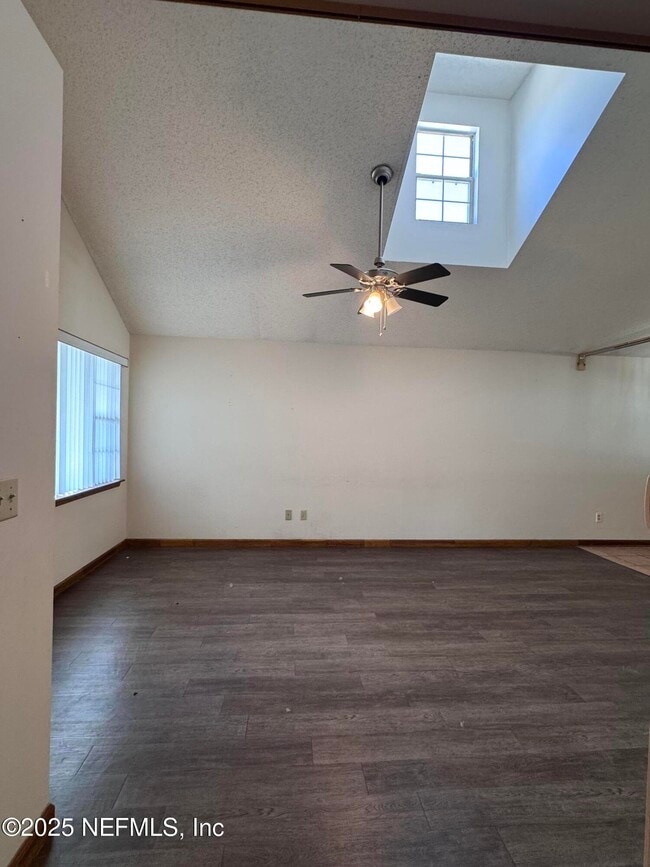 Building Photo - 403 Filmore Dr