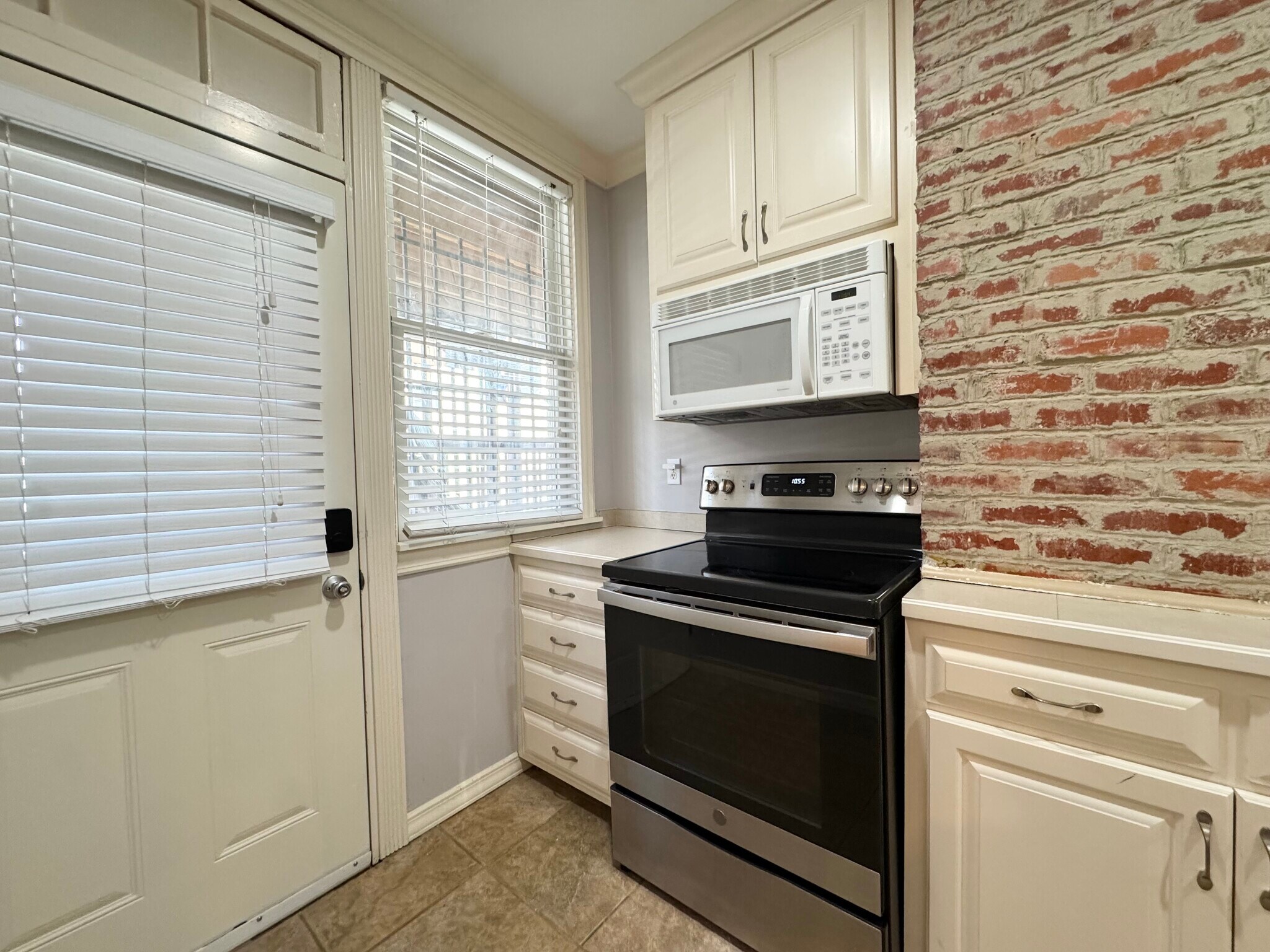 Building Photo - 4436 Mill Creek Pky