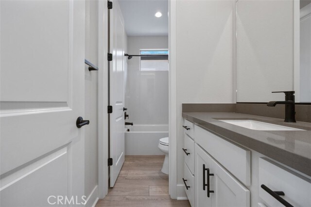 Building Photo - 9355 Astor