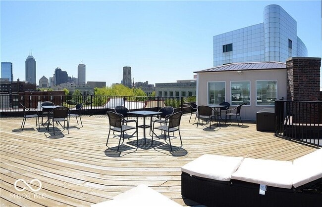 Building Photo - 829 N Pennsylvania St