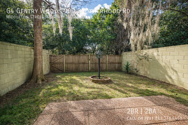 Building Photo - G4 Gentry Woods 900 Brotherhood Rd