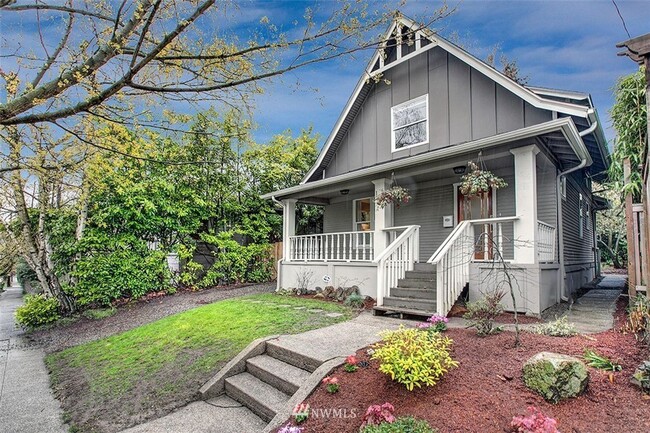 Primary Photo - Charming Wallingford Craftsman - Prime Loc...