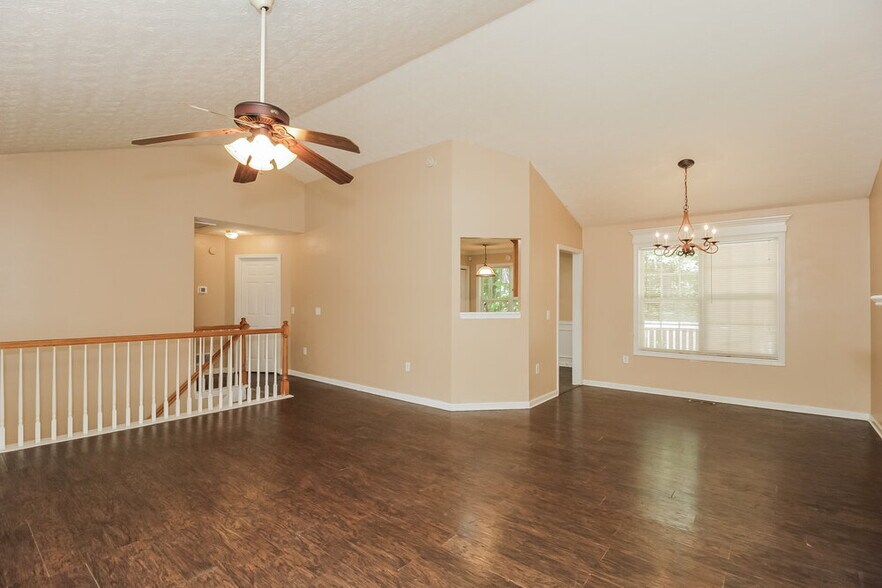 Building Photo - 111 Ridgecrest Dr