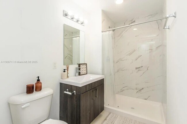 Building Photo - 25850 SW 140th Ct