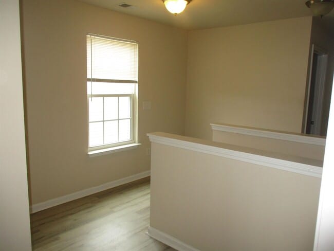 Building Photo - 812 Hayes Point Cir