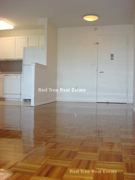 Building Photo - 185 Freeman St