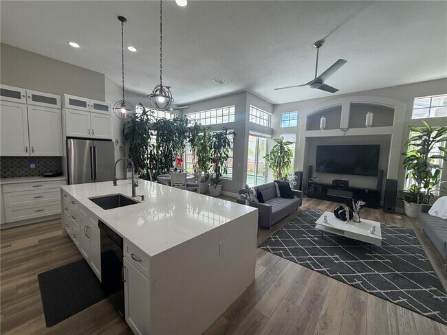 Building Photo - 1115 Landale Ct