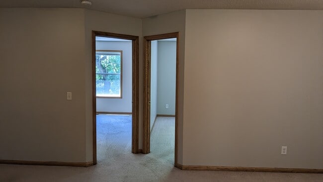 Building Photo - 6125 32nd Ave N