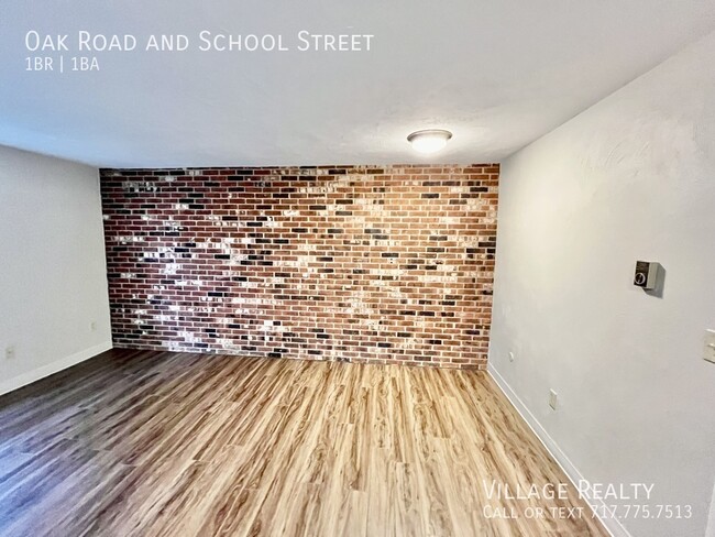 Building Photo - FEW STEPS, newly-remodeled! No one above o...