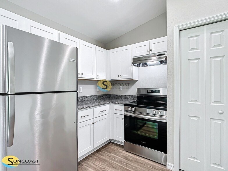 Building Photo - 8519 Juniper Rd