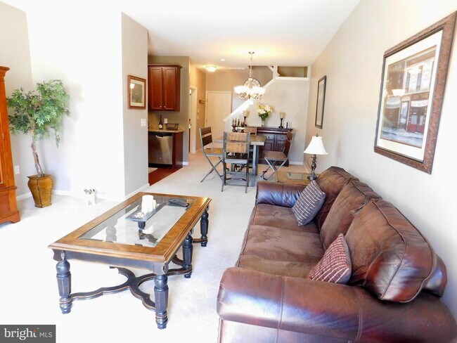 Building Photo - 82 Riverwalk Blvd