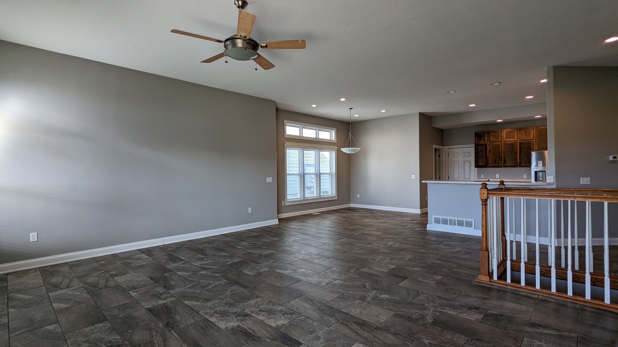 Building Photo - 306 Southwest Carriage Drive