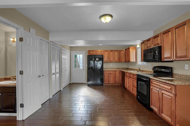 Building Photo - 2488 Washo Cir