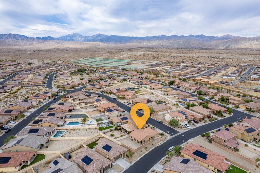 Building Photo - 62855 Kitetail Dr