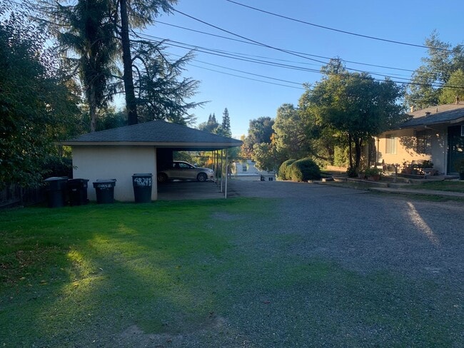 Building Photo - 2868003/60