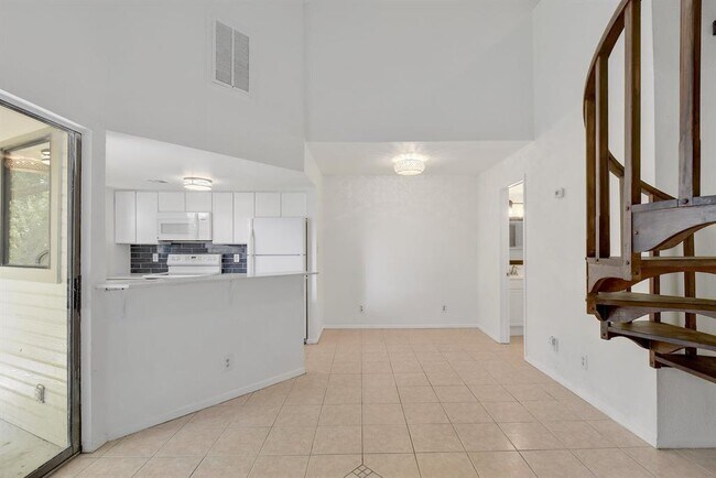 Building Photo - 2500 Burleson Rd