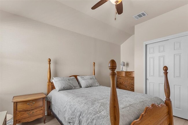 Building Photo - 206 Linden Ln