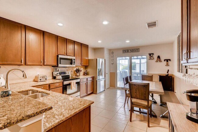 Building Photo - 11221 Autumn Ash Dr