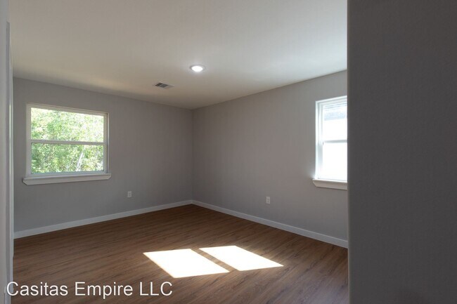 Building Photo - 3 br, 2 bath House - 7413 Shotwell St. Hou...