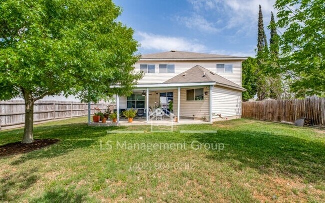 Building Photo - 7618 Van Ness Dr