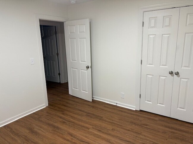 Building Photo - 2104 Split Rail Rd