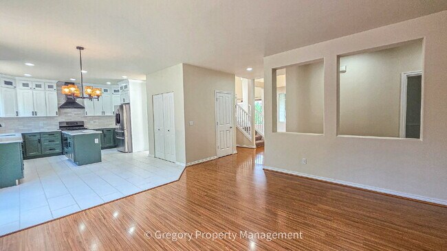 Building Photo - 6920 137th Pl SE