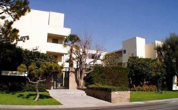 Primary Photo - 11139 Acama Street,