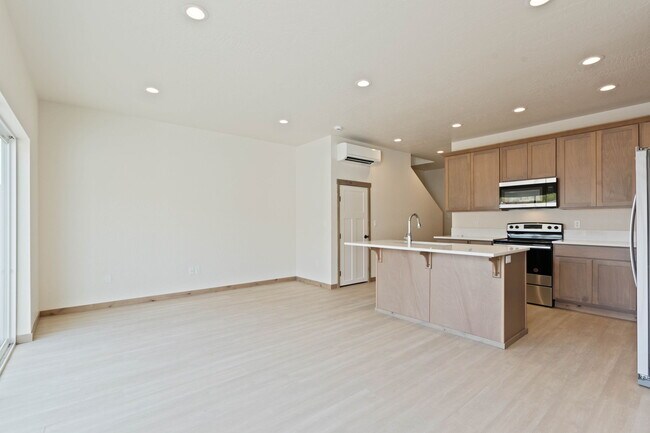 Building Photo - 3578 Blaze Lp
