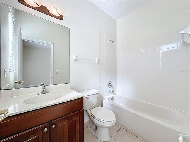 Building Photo - 2830 Cardassi Dr