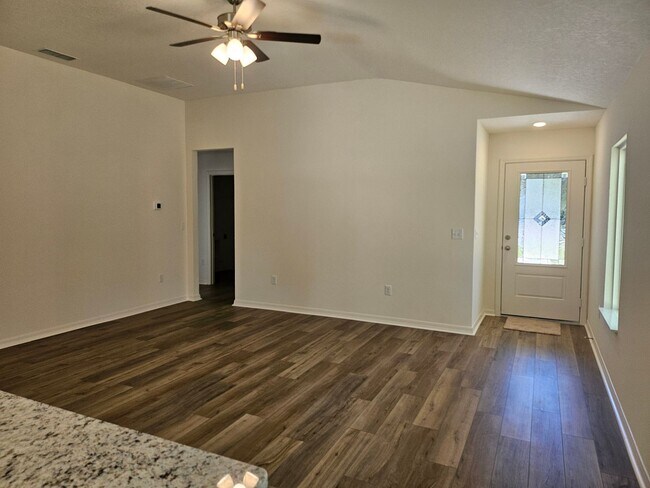 Building Photo - Brand New modern 3 Bed, 2 bath with 2 car garage in Palm Coast minutes from the Beach and shopping
