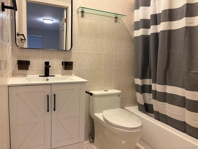 Building Photo - 43-71 161st St