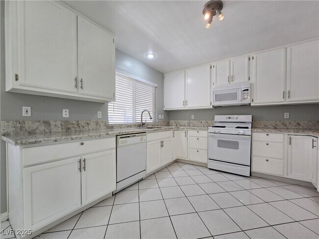 Building Photo - 4613 Fireside Ln