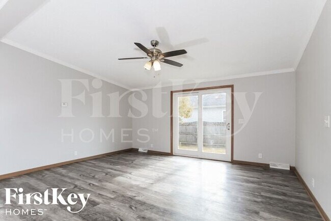 Building Photo - 597 Diamond Loop