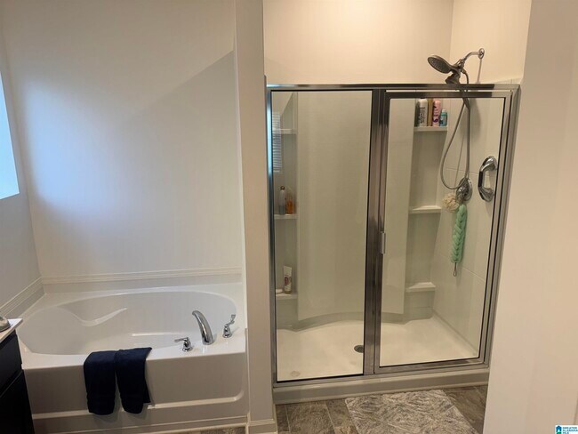 Building Photo - 5803 Mountain View Trl