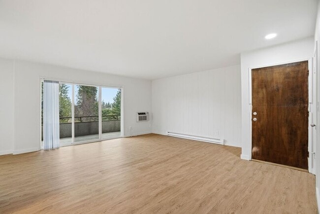 Building Photo - 3106 E 27th Ave