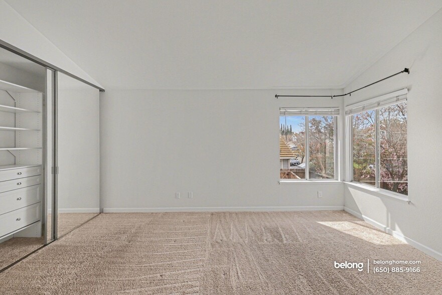 Building Photo - 169 Heron Dr