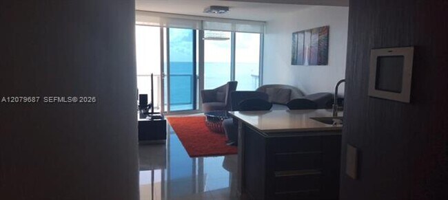 Building Photo - 17001 Collins Ave