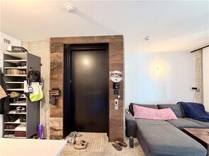 Building Photo - 651 New York Ave