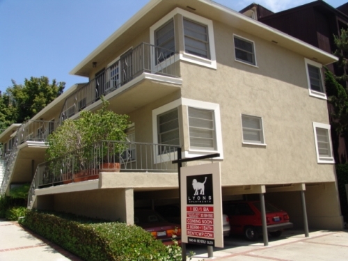 Building Photo - 1940 Beverly Glen Blvd