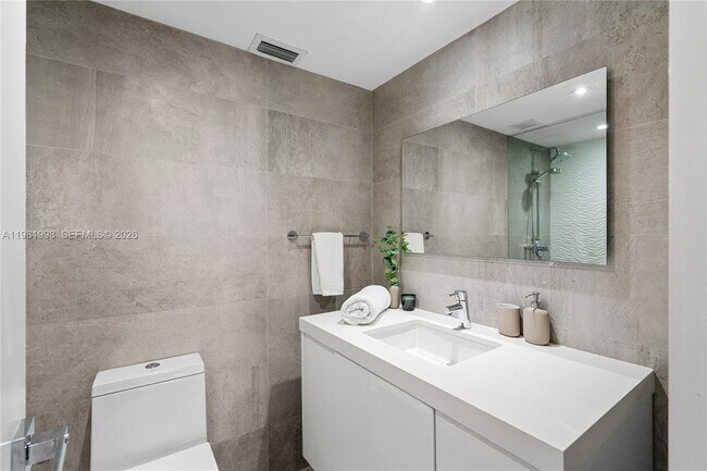 Building Photo - 177 Ocean Ln Dr