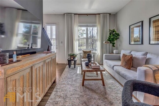 Building Photo - 2028 Bixby Byway Dr SE